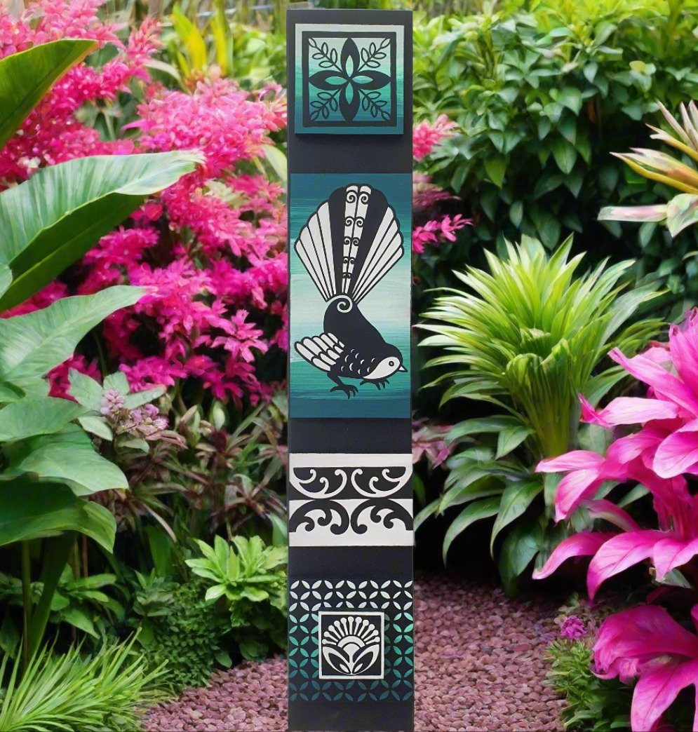 M Fantail Totem