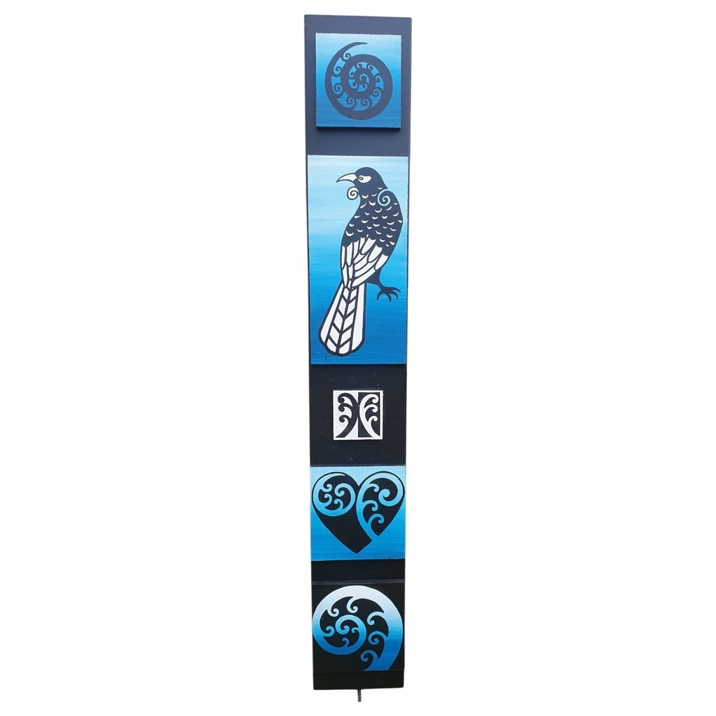 L Tui Totem