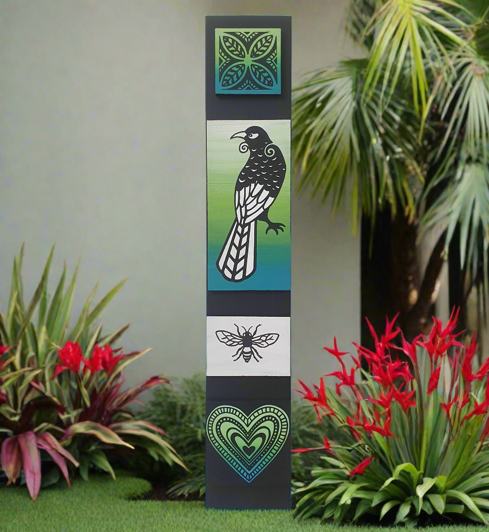M Tui Totem