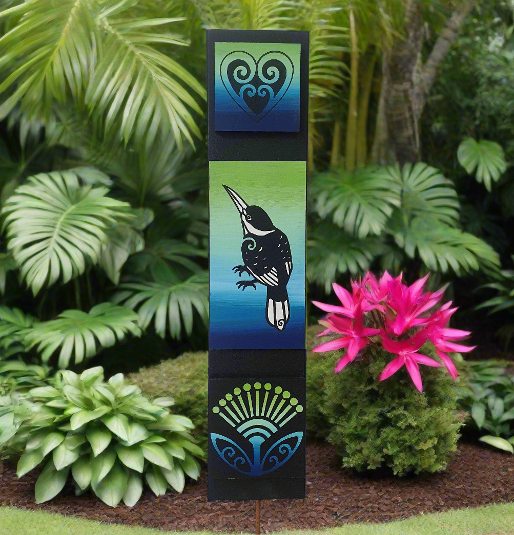 S Kingfisher Totem