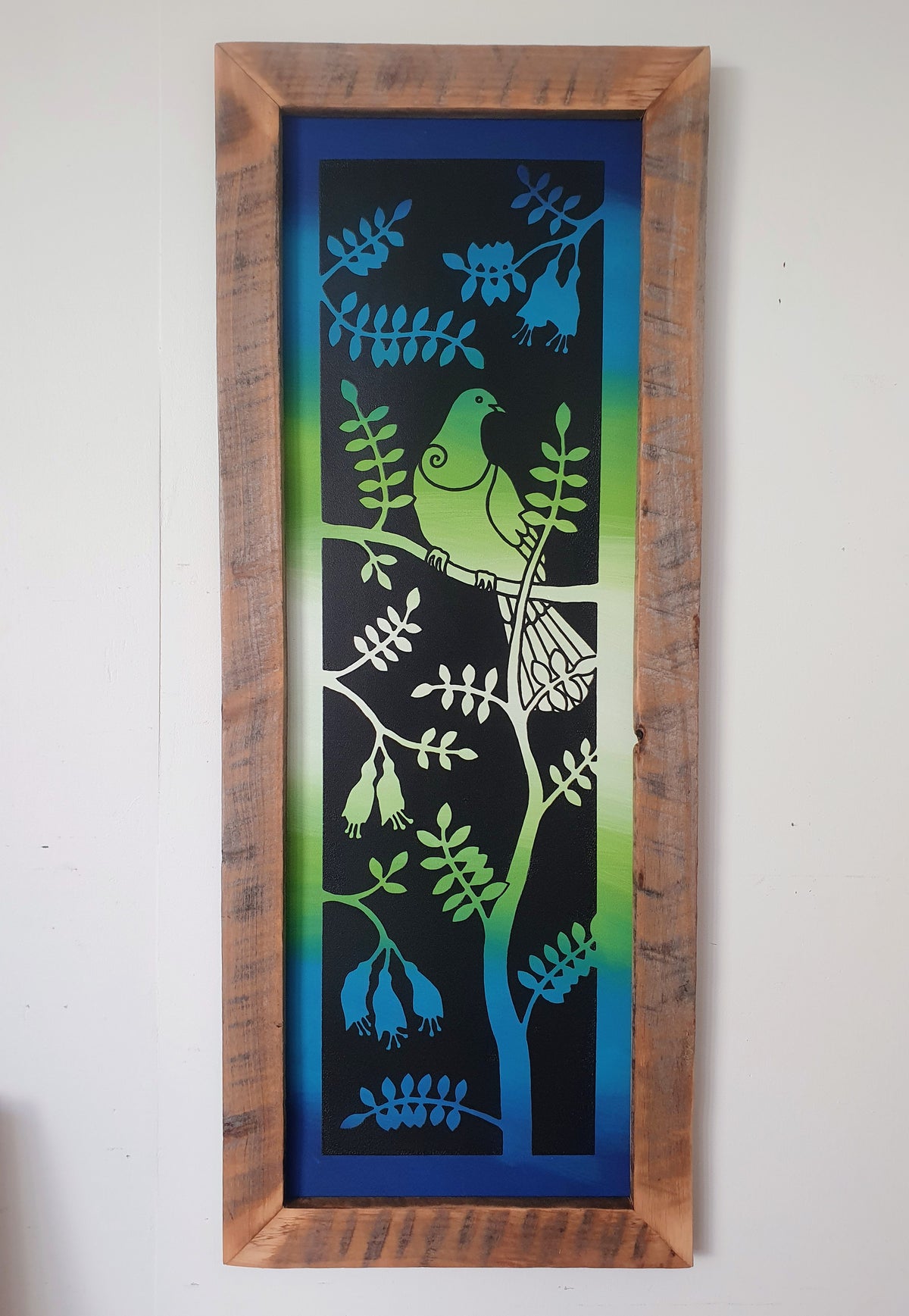 L Kowhai Kereru