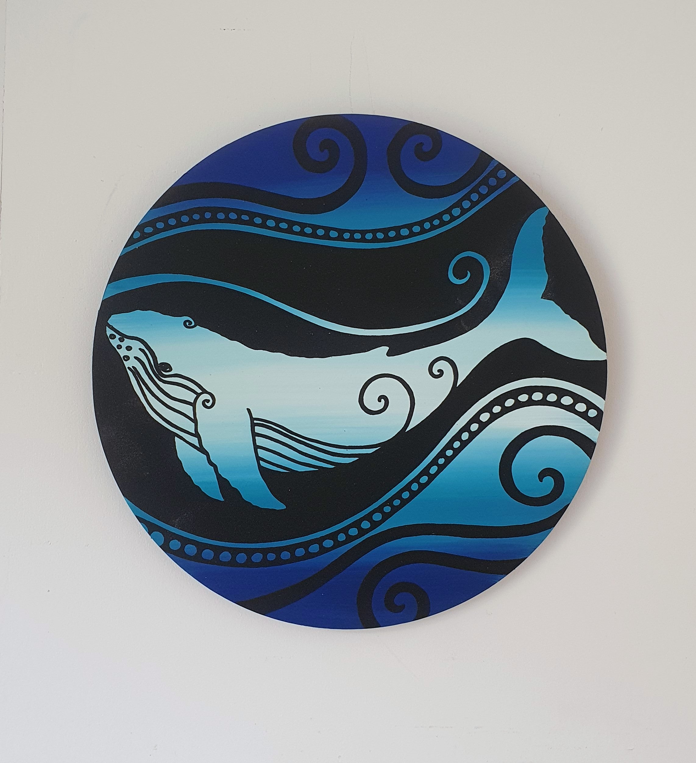 Whale Round