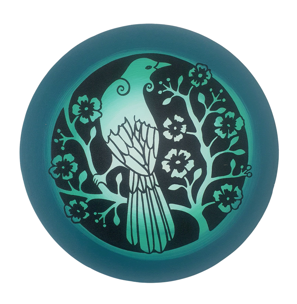 Tui Manuka Round
